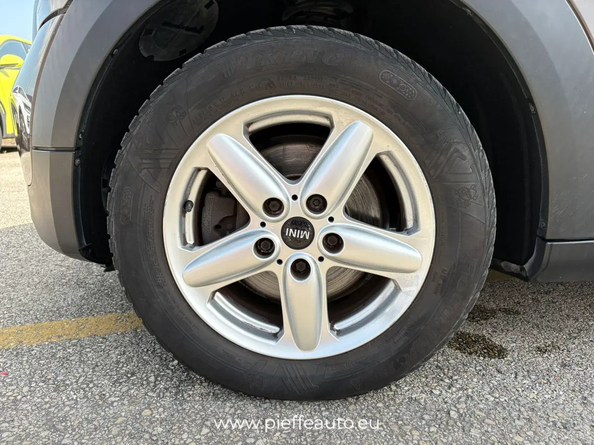 MINI Mini Countryman usata a Teramo (9)