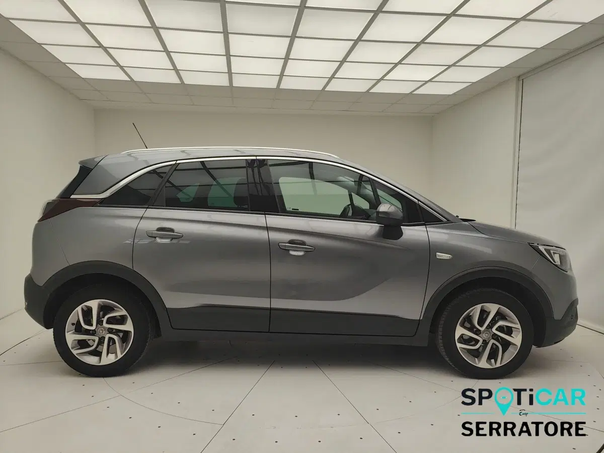 Opel Crossland X usata a Como (18)