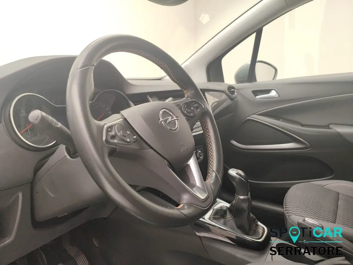 Opel Crossland X usata a Como (8)