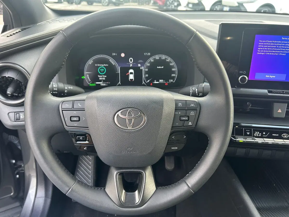 Toyota Toyota C-HR usata a Piacenza (16)