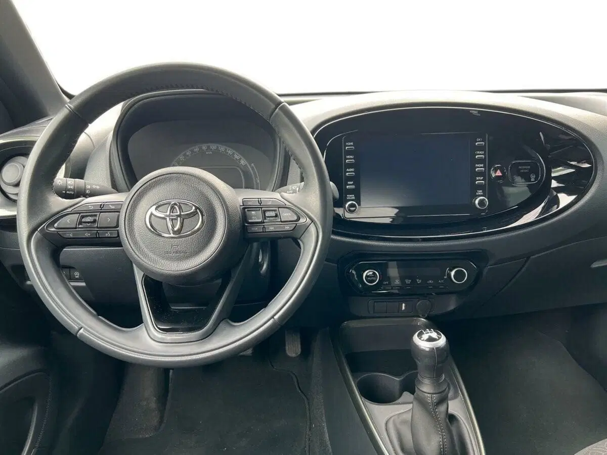 Toyota Aygo X usata a Sondrio (7)