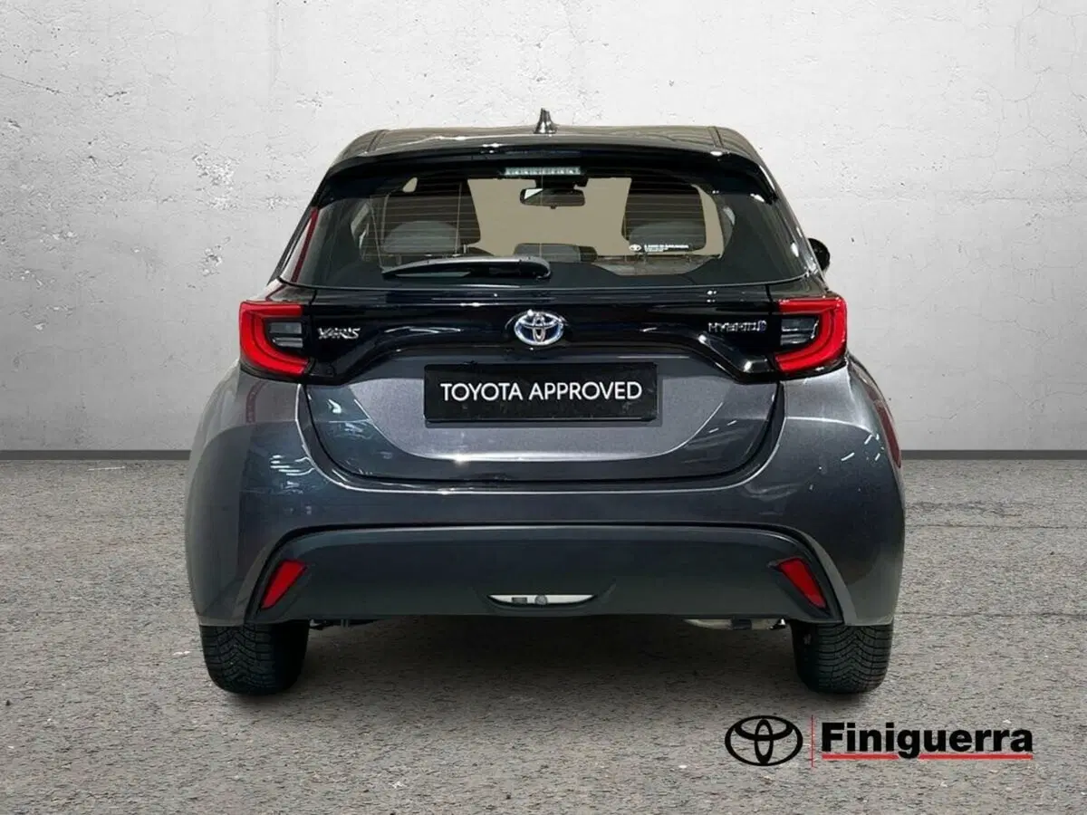 Toyota Yaris Cross usata a Lecco (4)