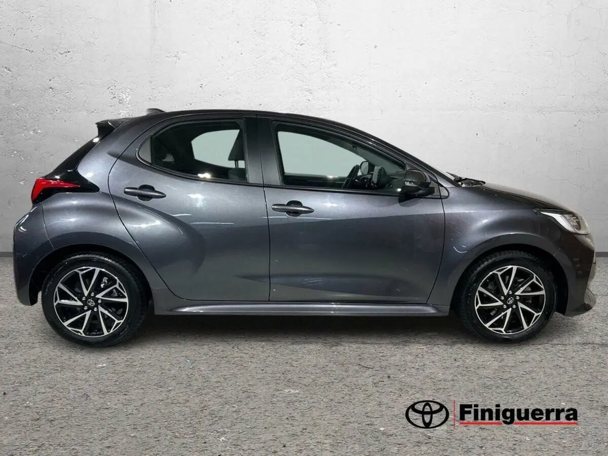 Toyota Yaris Cross usata a Lecco (6)