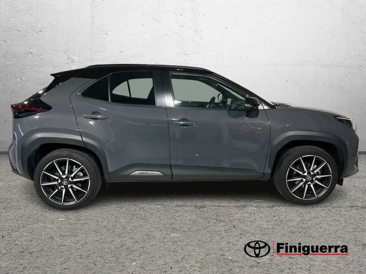 Toyota Yaris Cross usata a Lecco (6)