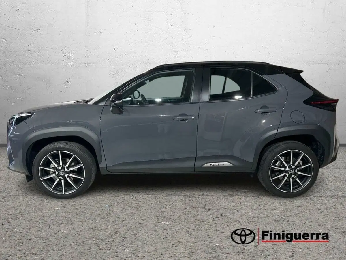 Toyota Yaris Cross usata a Lecco (7)