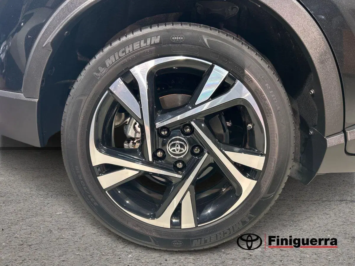 Toyota Toyota C-HR usata a Lecco (8)