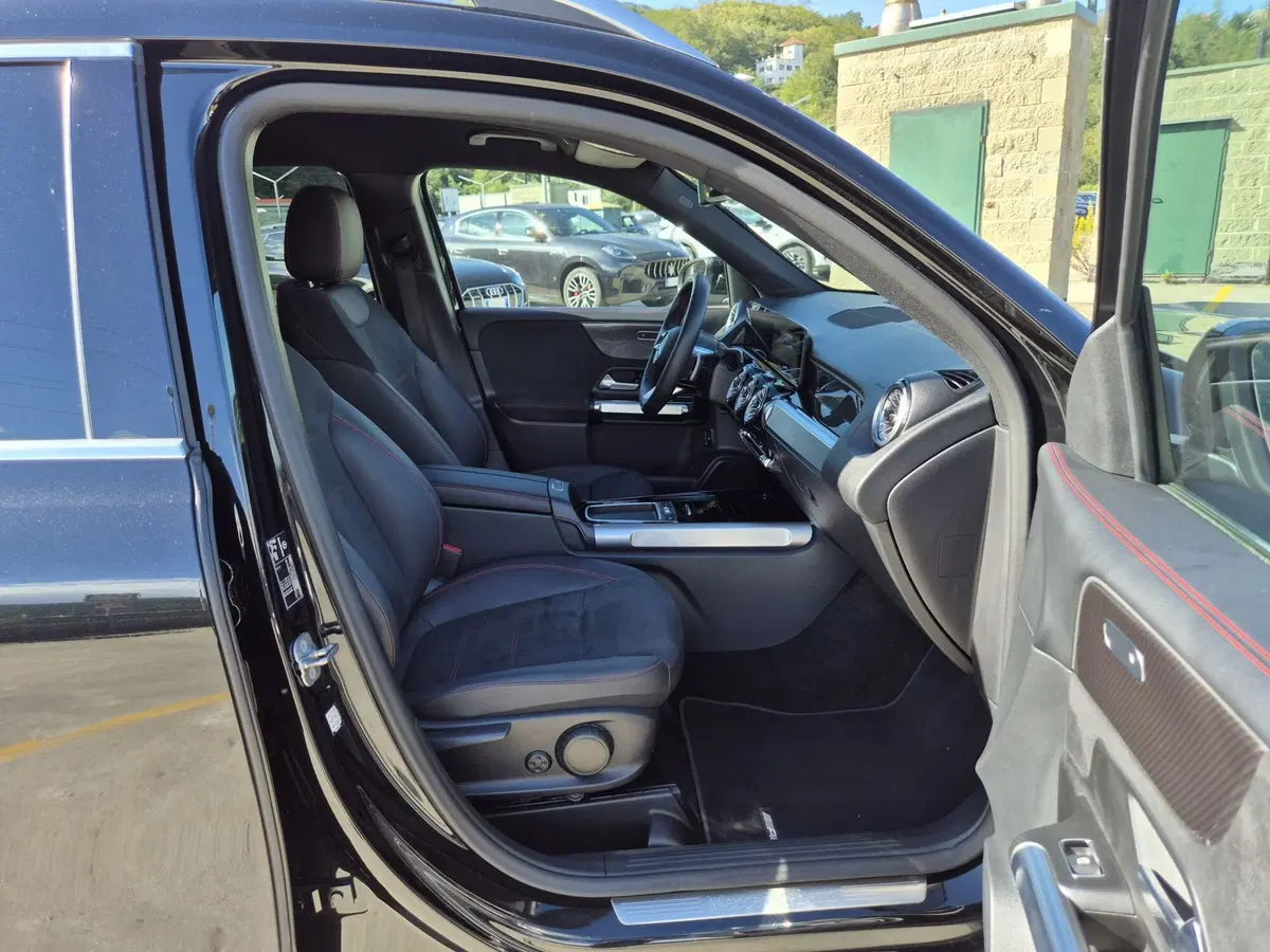 Mercedes-Benz GLB usata  (8)