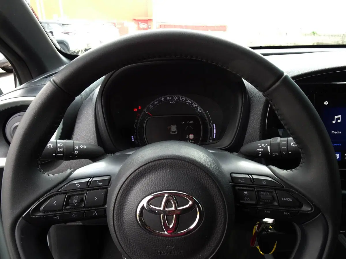 Toyota Aygo X usata a Venezia (11)
