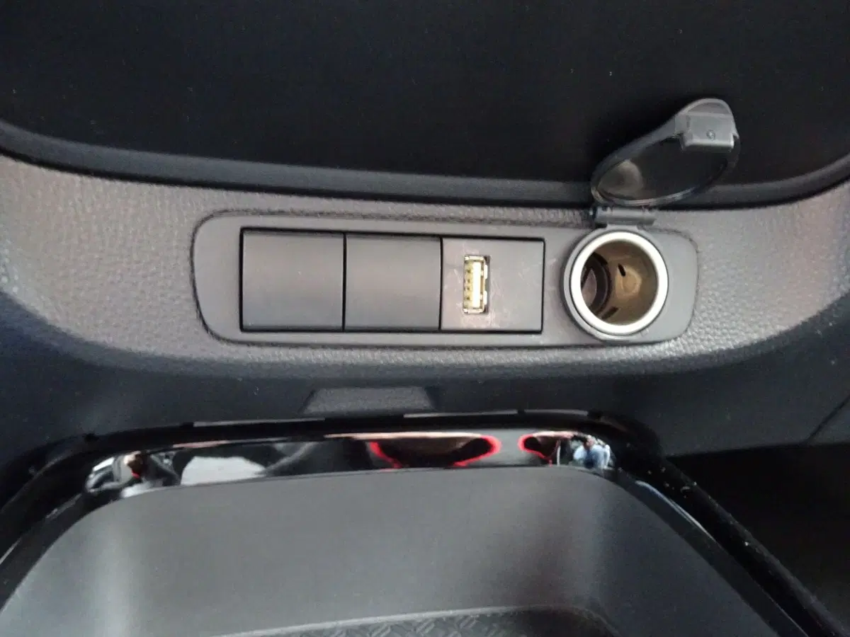Toyota Aygo X usata a Treviso (17)