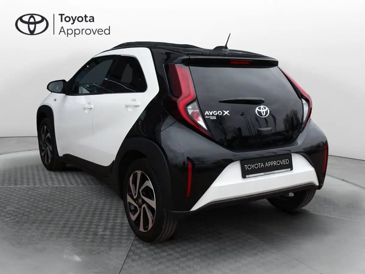 Toyota Aygo X usata a Treviso (4)