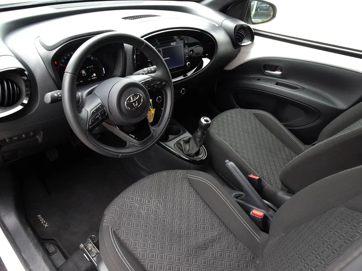 Toyota Aygo X usata a Treviso (7)
