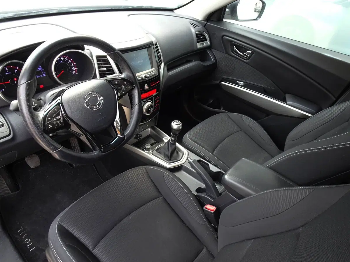 Ssangyong Tivoli usata a Padova (6)