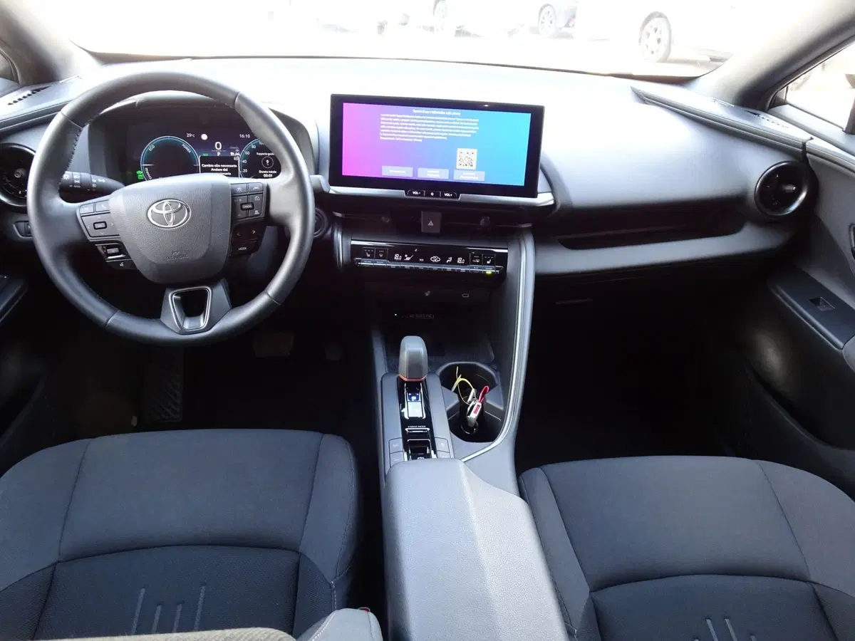 Toyota Toyota C-HR usata a Padova (11)