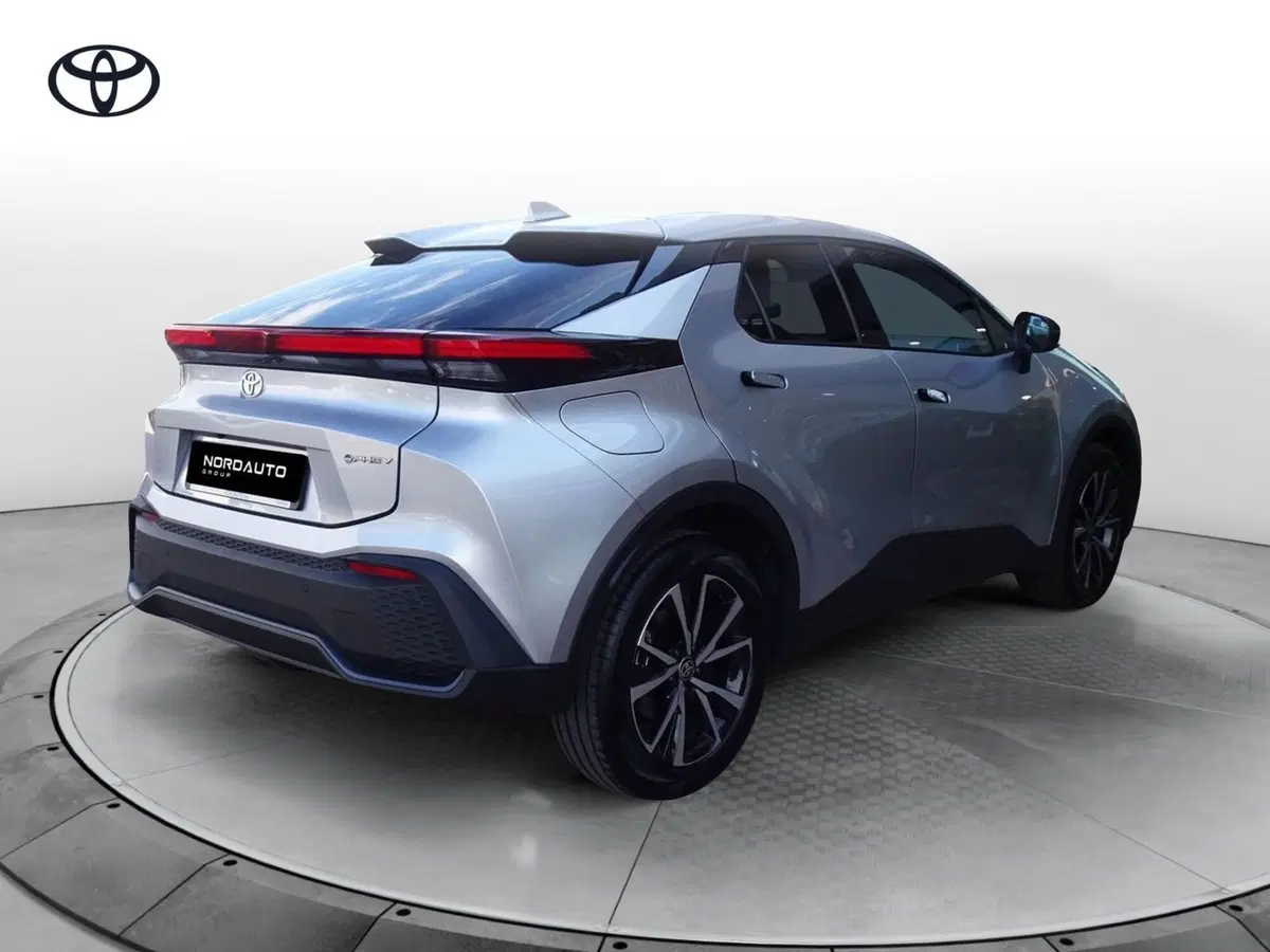 Toyota Toyota C-HR usata a Padova (4)