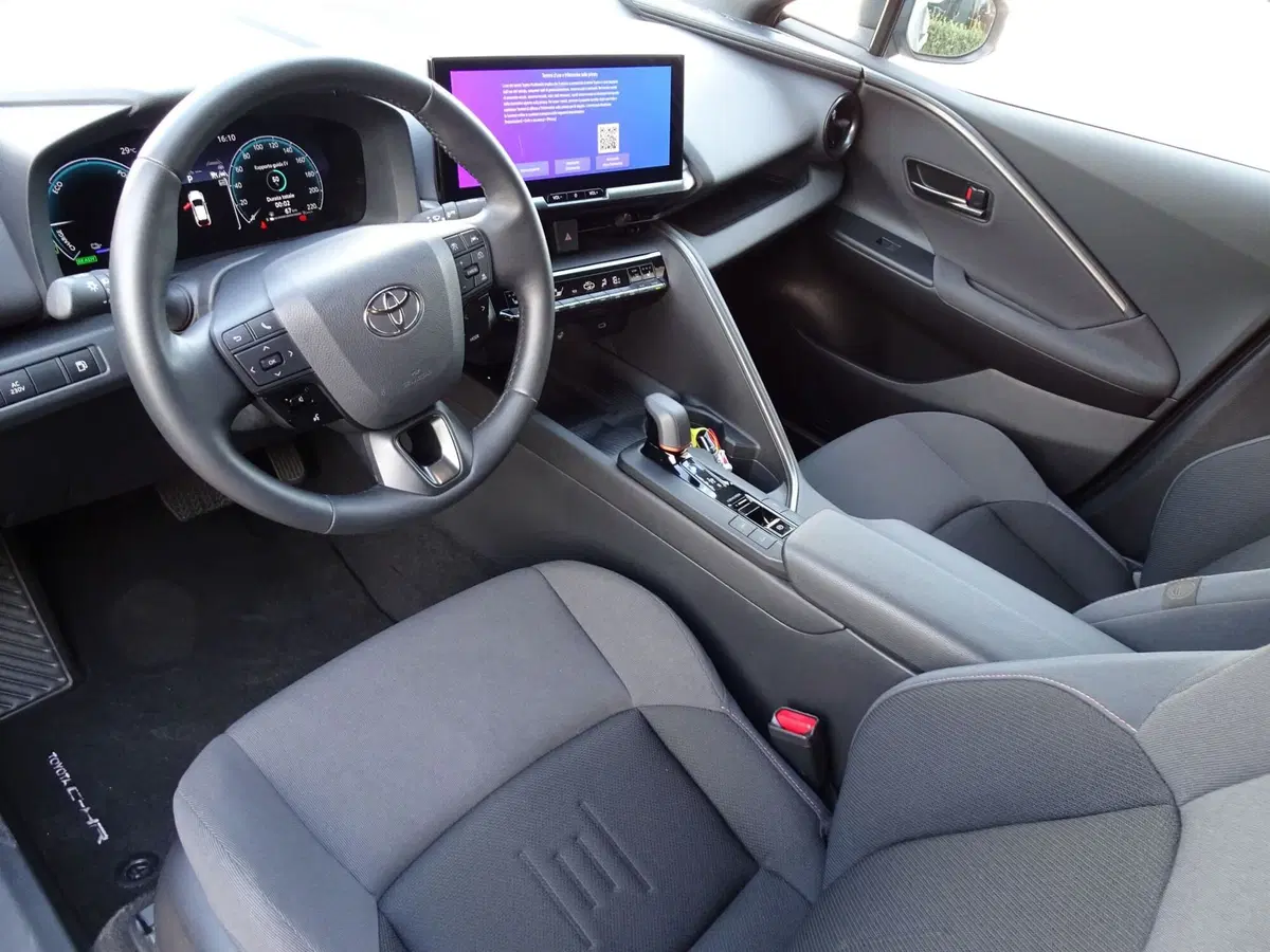Toyota Toyota C-HR usata a Padova (7)