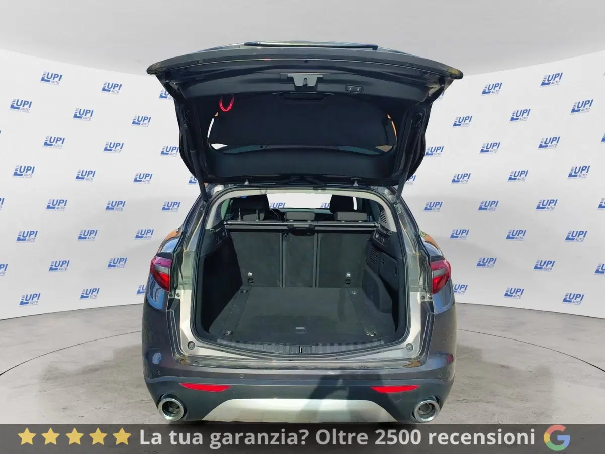 Alfa Romeo Stelvio usata a Pistoia (13)