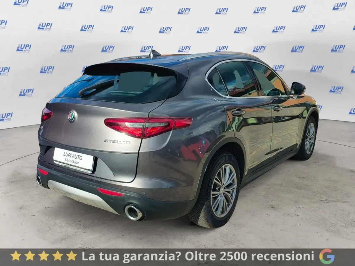 Alfa Romeo Stelvio usata a Pistoia (5)