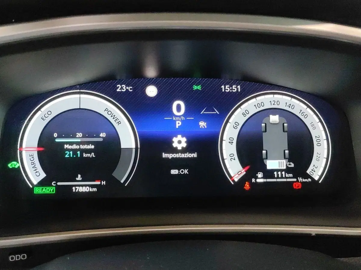 Toyota Corolla Cross Hybrid usata a Milano (10)