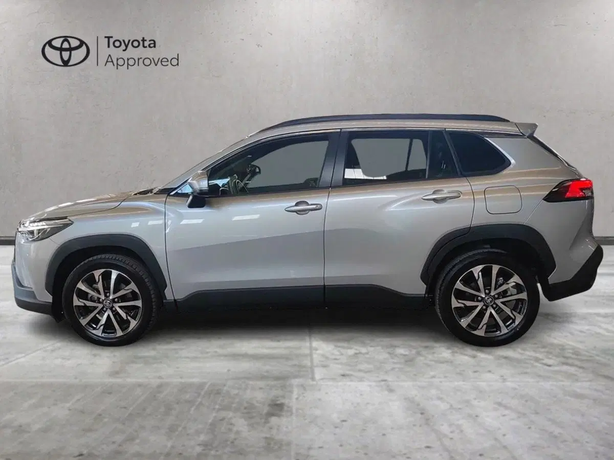 Toyota Corolla Cross Hybrid usata a Milano (4)