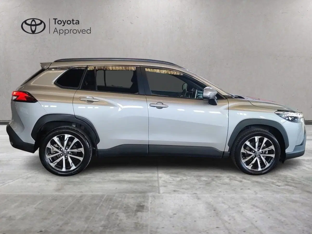Toyota Corolla Cross Hybrid usata a Milano (5)