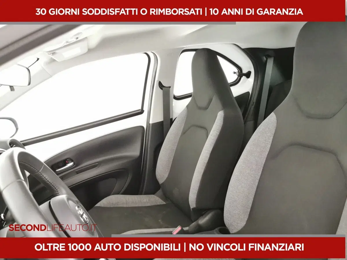 Toyota Aygo X usata a Chieti (10)