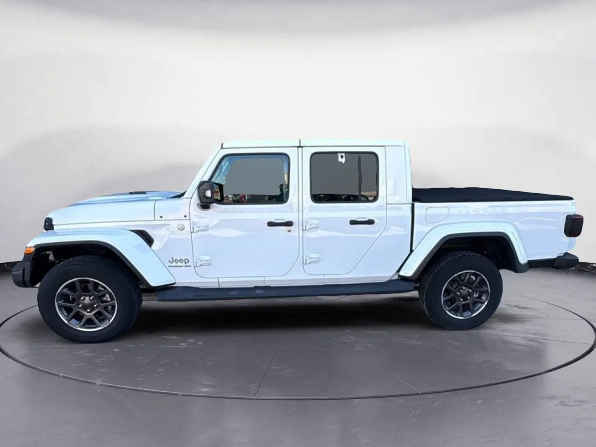 Jeep Gladiator usata a Agrigento (2)