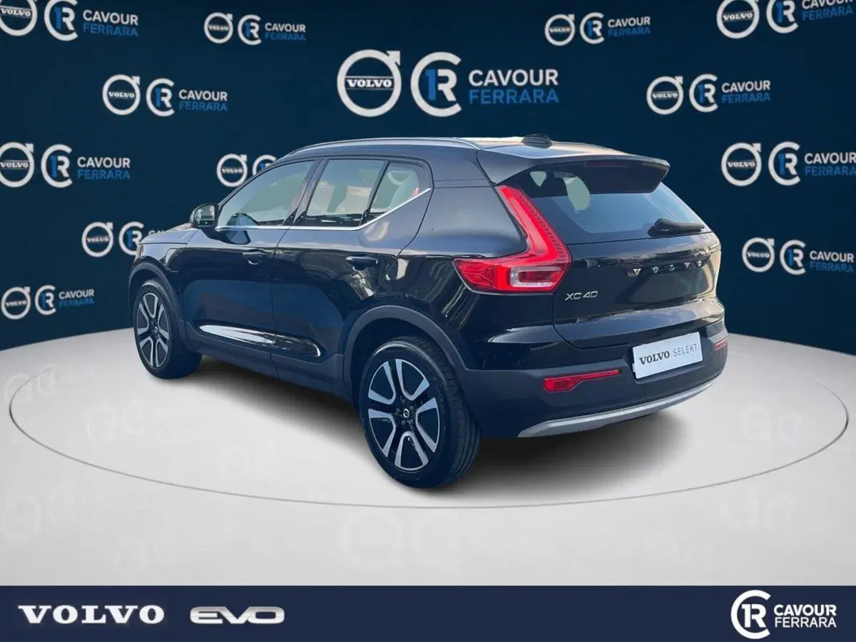 Volvo XC40 usata a Ferrara (2)