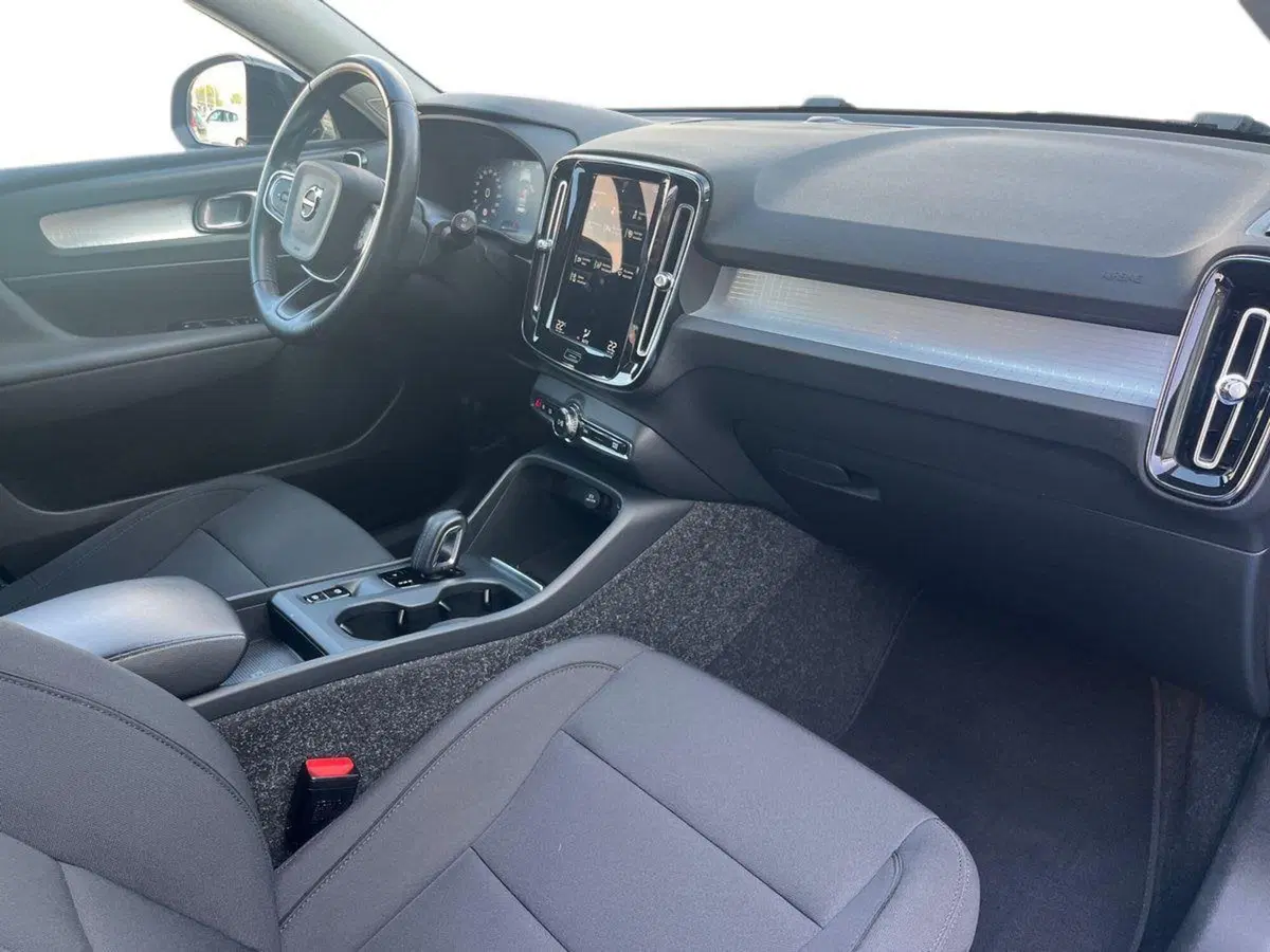 Volvo XC40 usata a Ferrara (7)