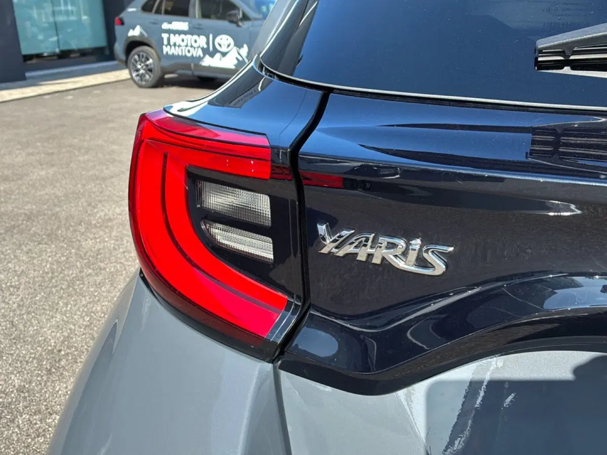 Toyota Yaris Cross usata a Mantova (11)
