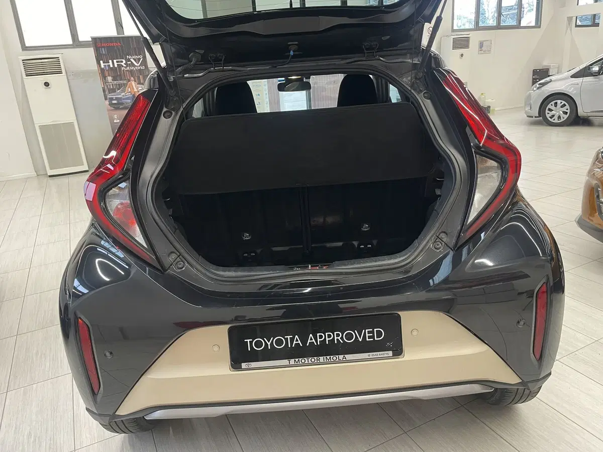 Toyota Aygo X usata a Bologna (9)