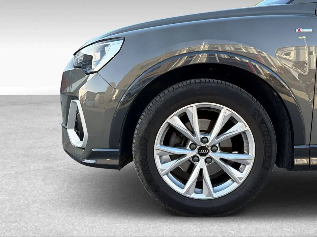 Audi Q3 Sportback usata a Grosseto (17)