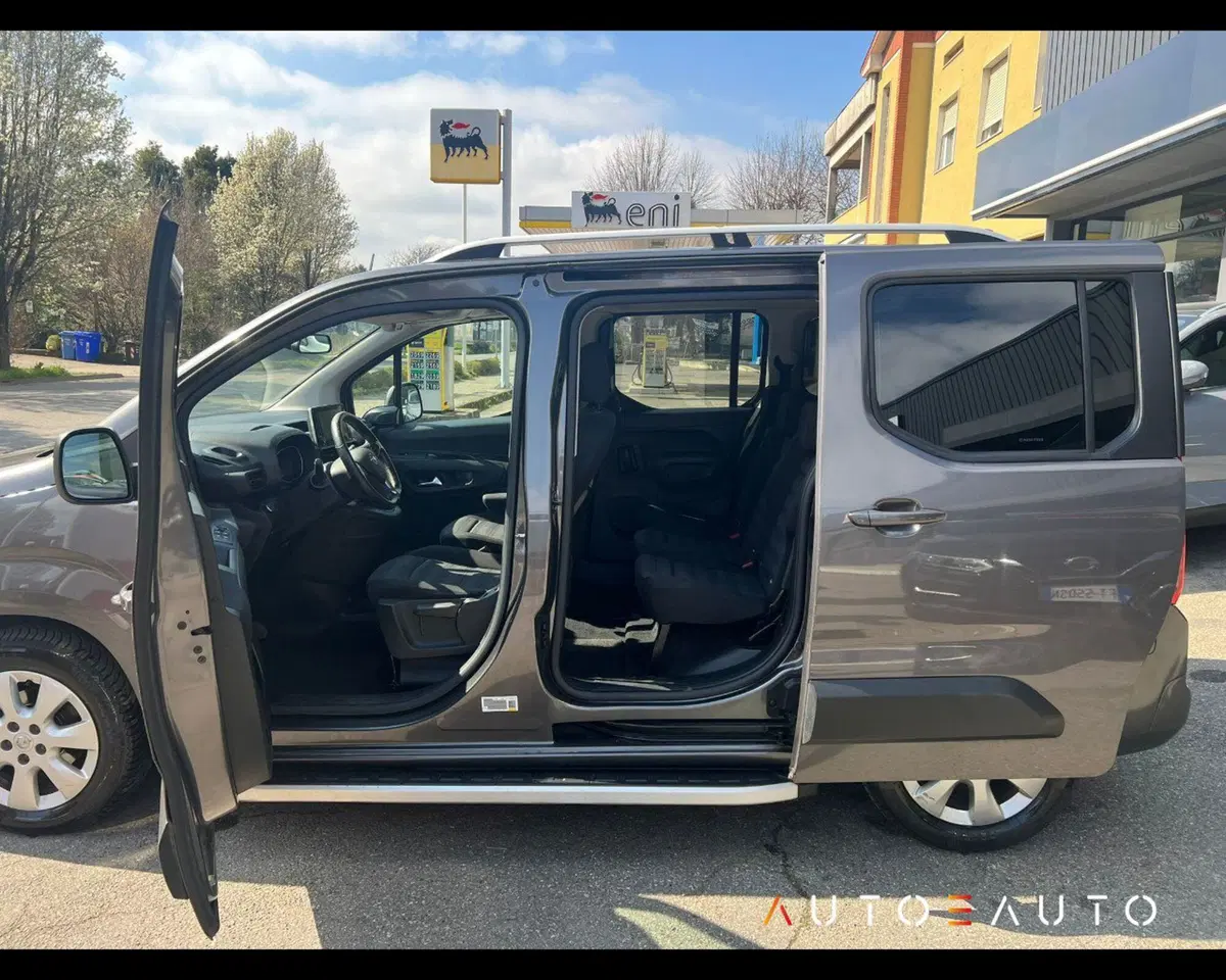 Opel Combo Life usata a Parma (9)