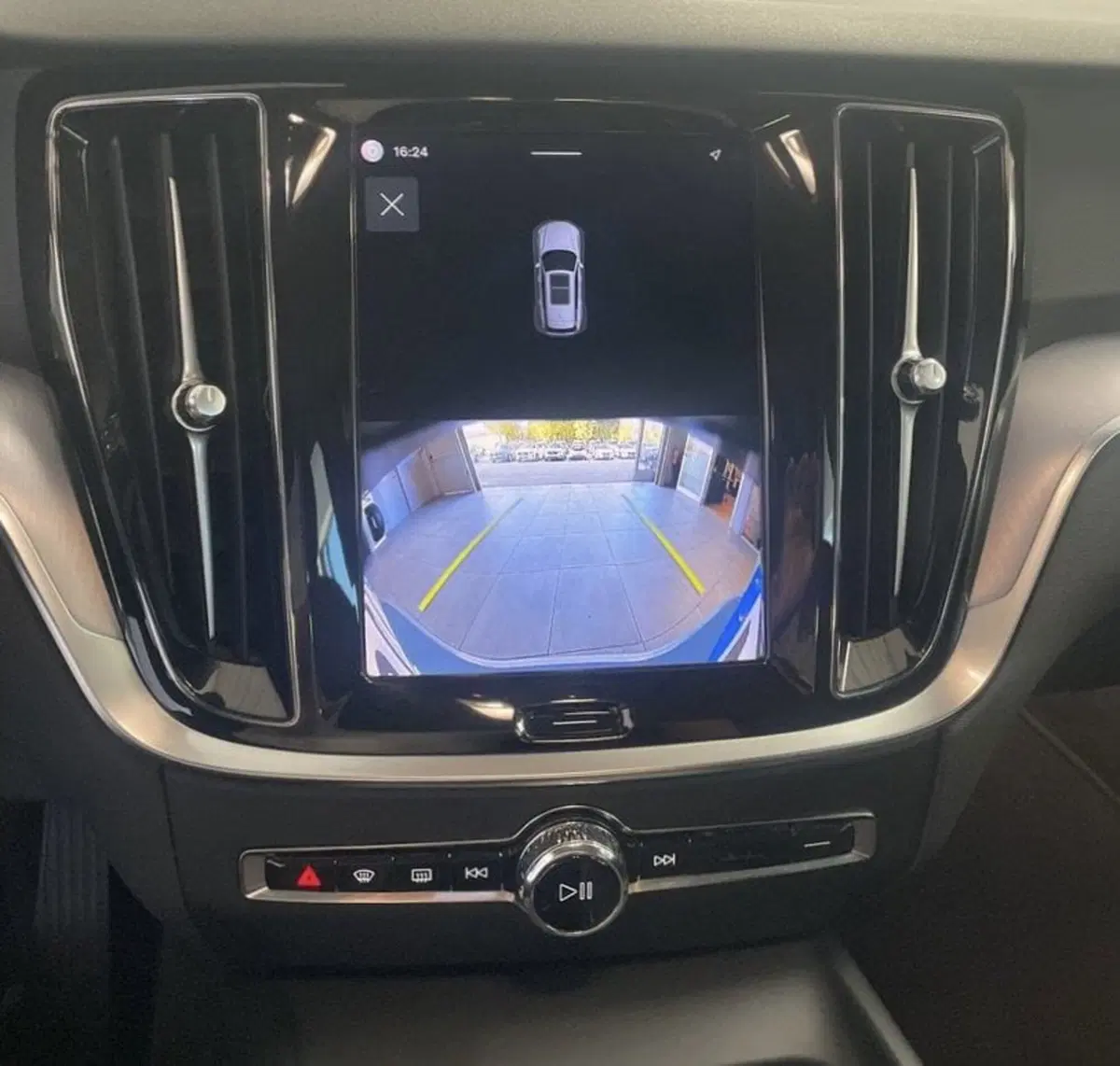 Volvo V60 usata a Parma (13)