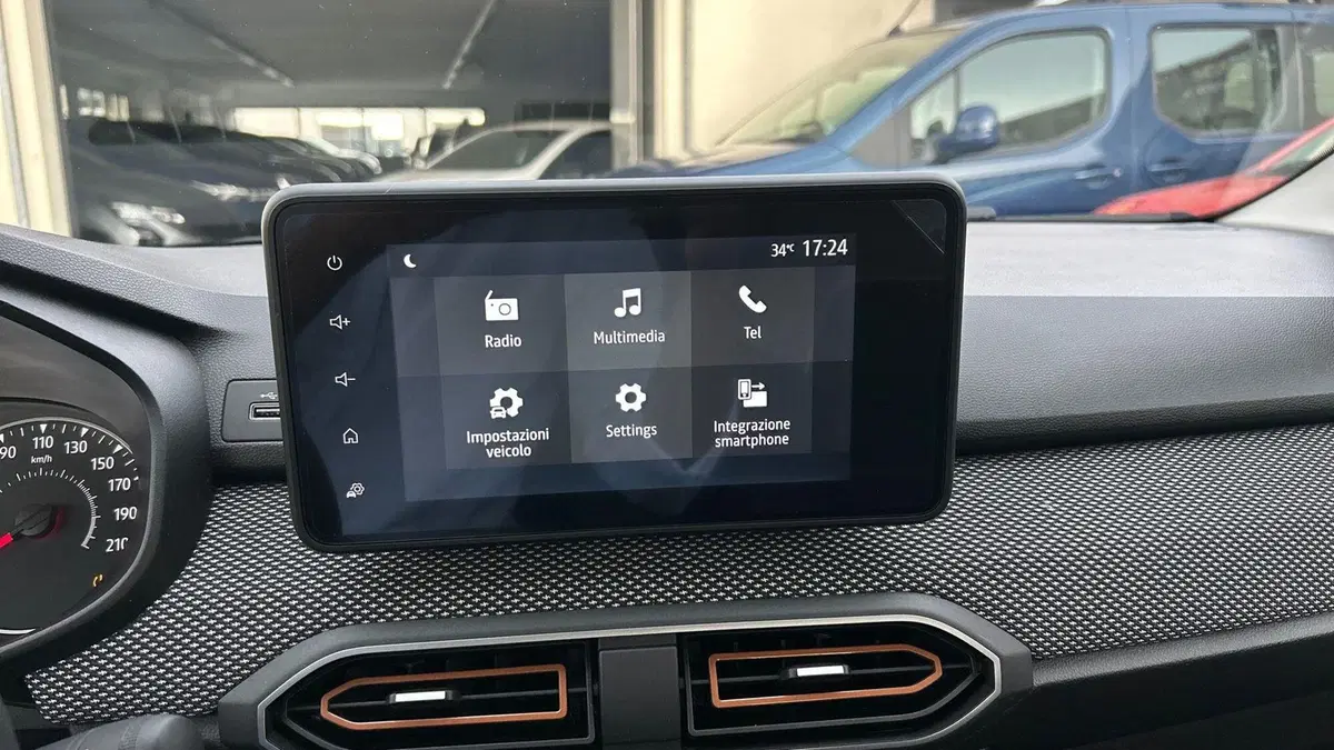 Dacia Sandero usata a Parma (17)