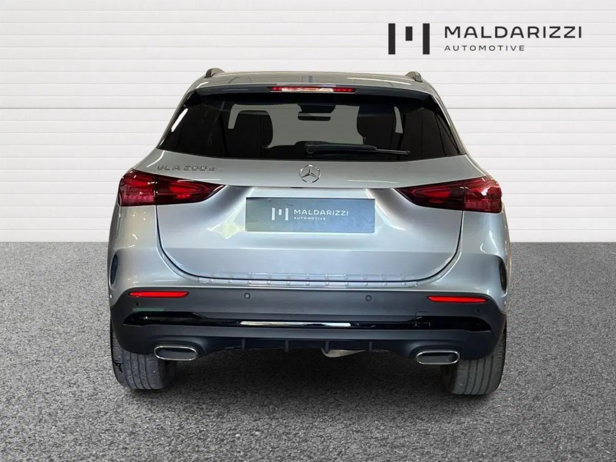 Mercedes-Benz GLA SUV usata a Matera (3)