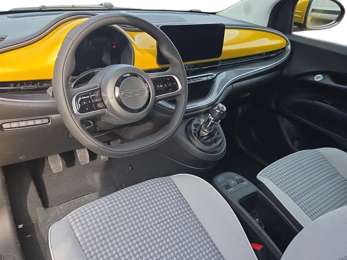 Fiat 500 nuova a Taranto (10)