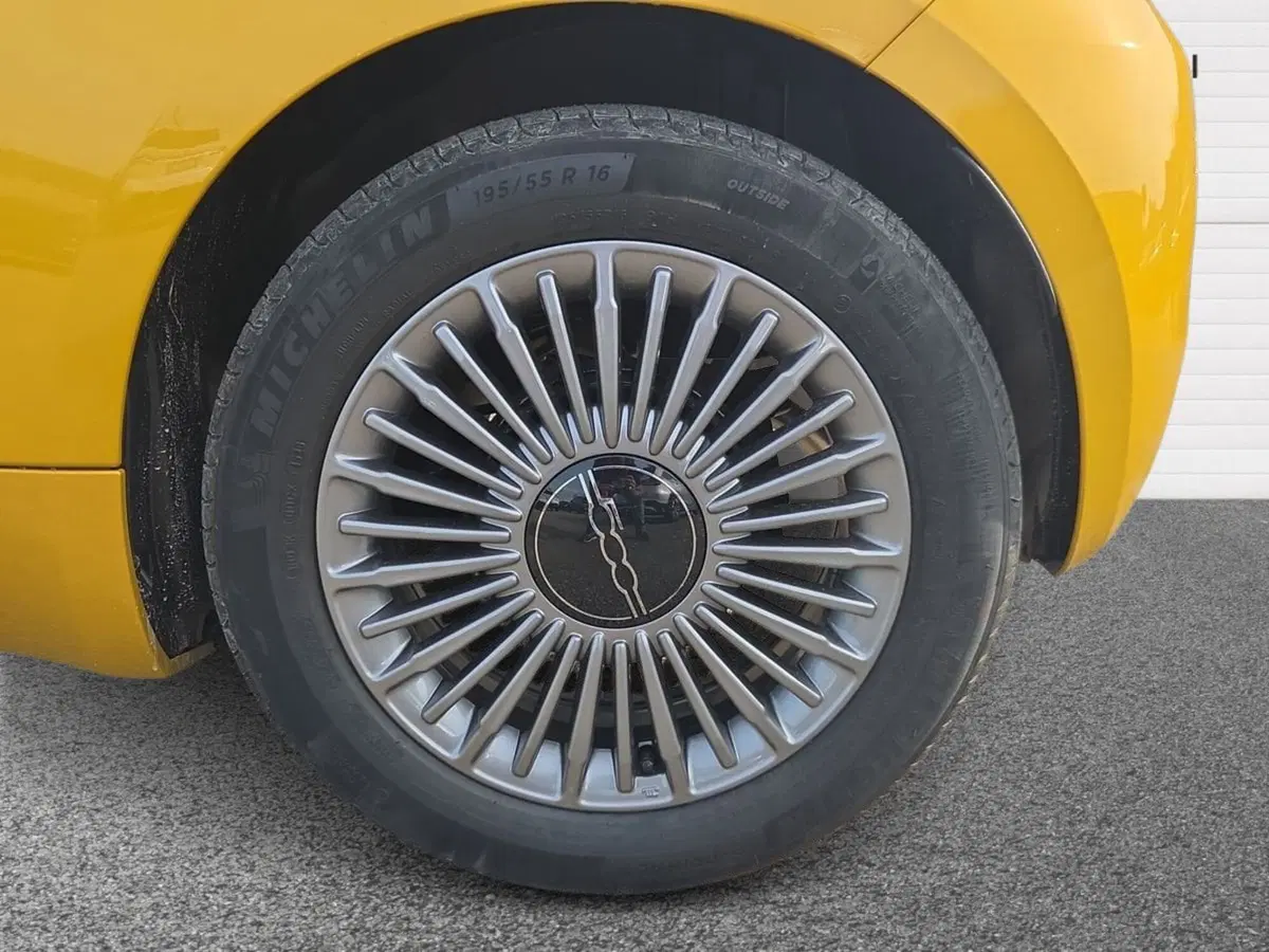 Fiat 500 nuova a Taranto (6)