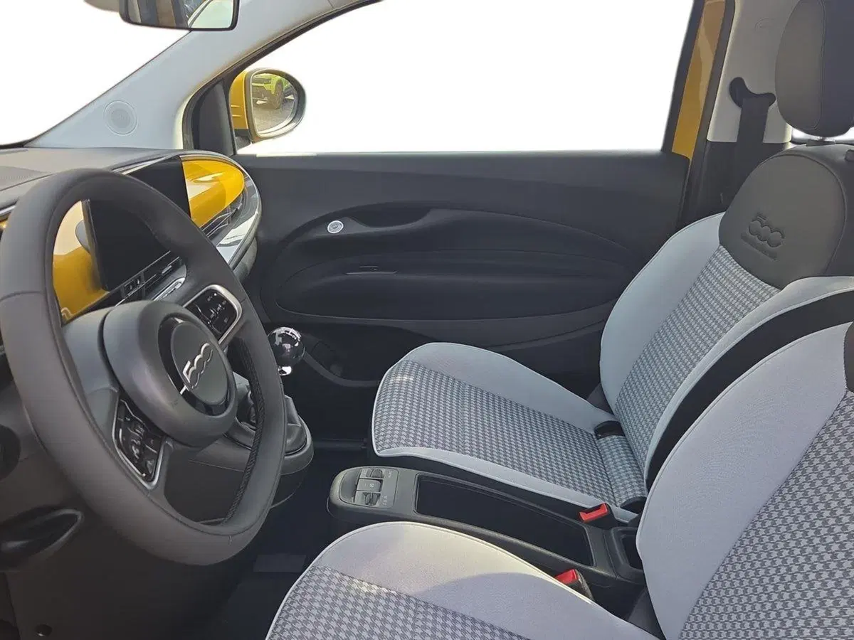 Fiat 500 nuova a Taranto (7)