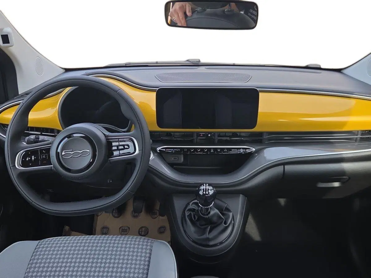 Fiat 500 nuova a Taranto (8)
