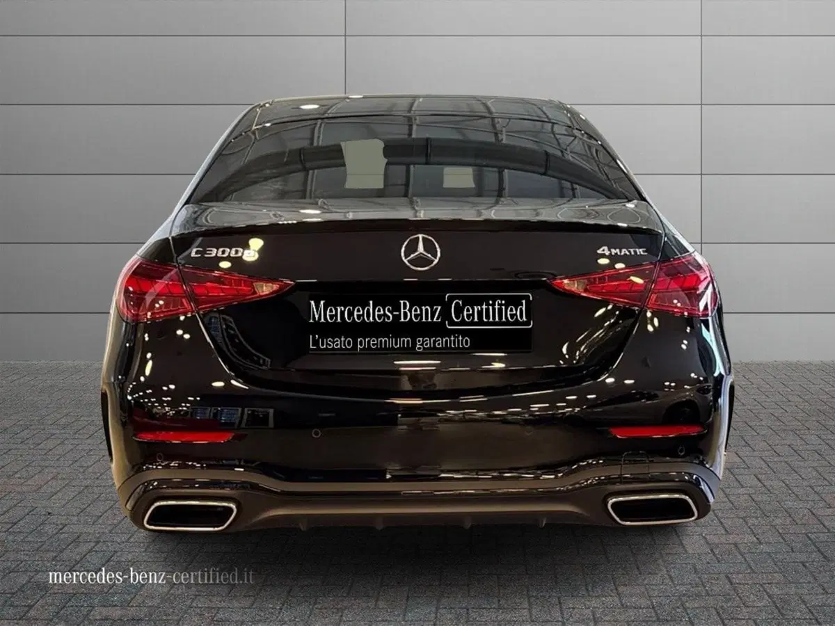 Mercedes-Benz Classe C usata a Bari (4)