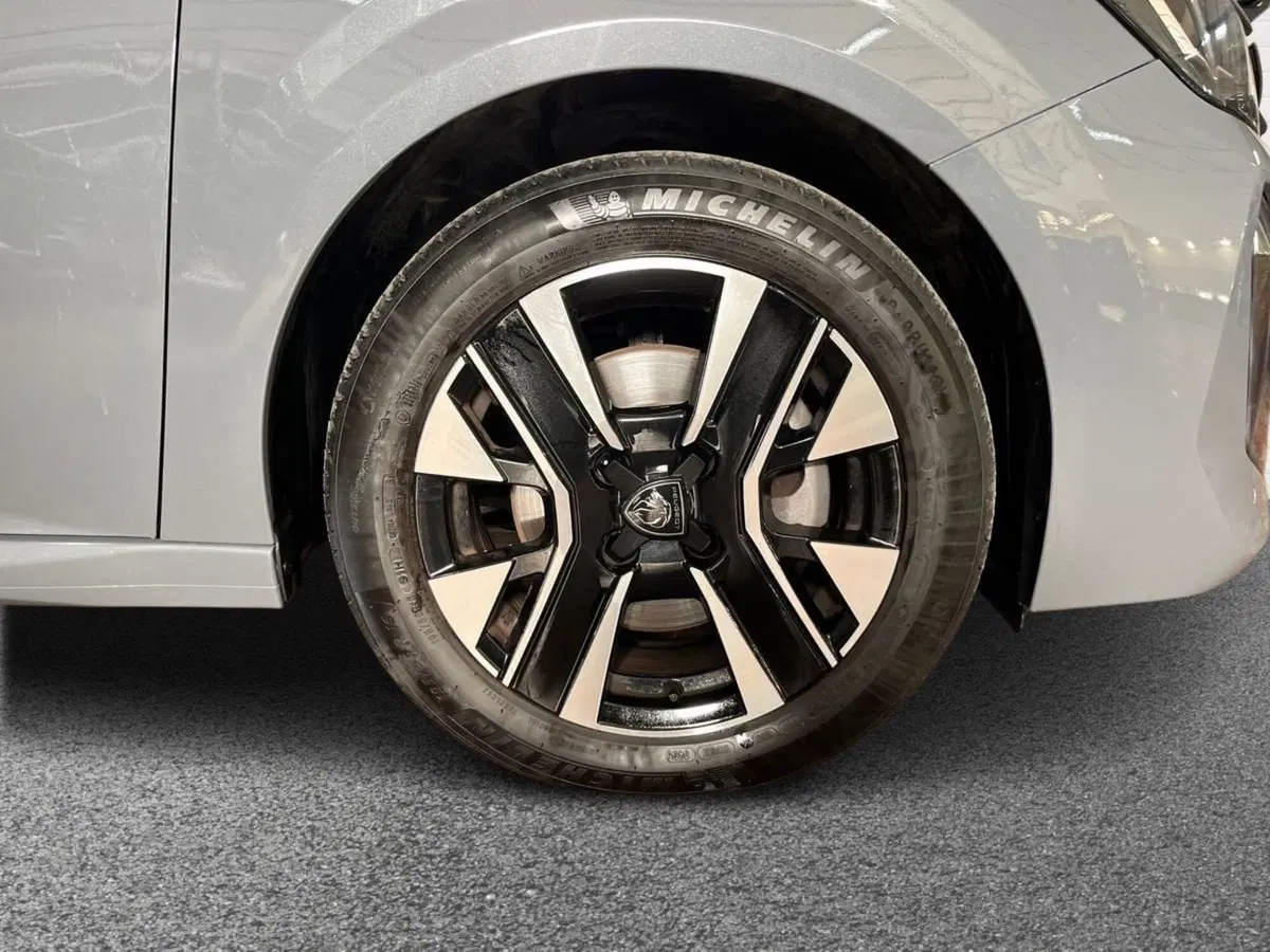 Peugeot 208 usata a Bari (6)