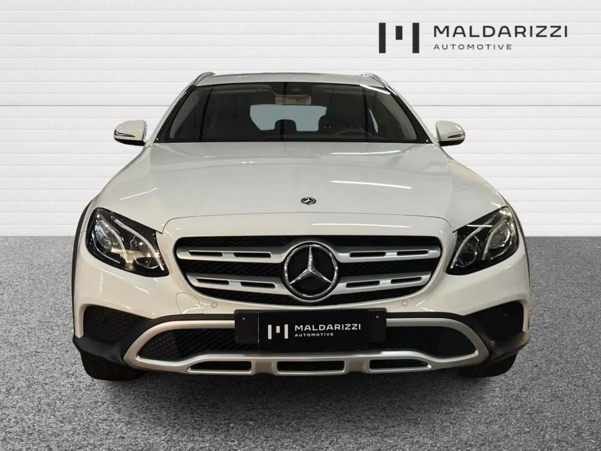 Mercedes-Benz Classe E Station Wagon usata a Bari (2)