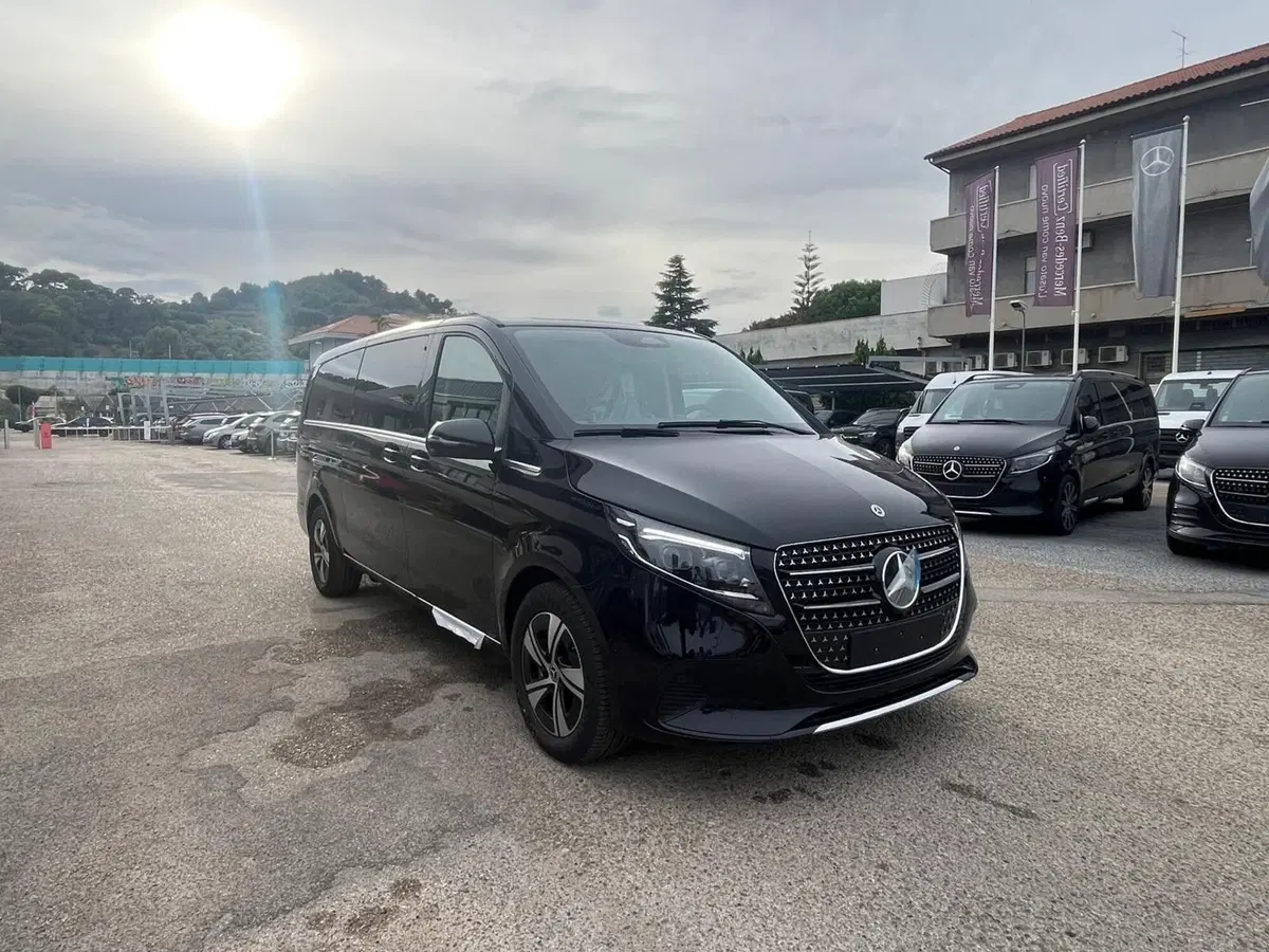 Mercedes-Benz Classe V nuova a Pescara