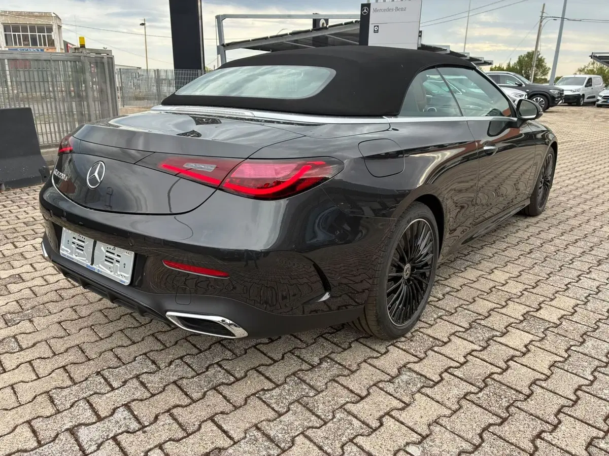 Mercedes-Benz CLE Cabrio nuova a Chieti (3)