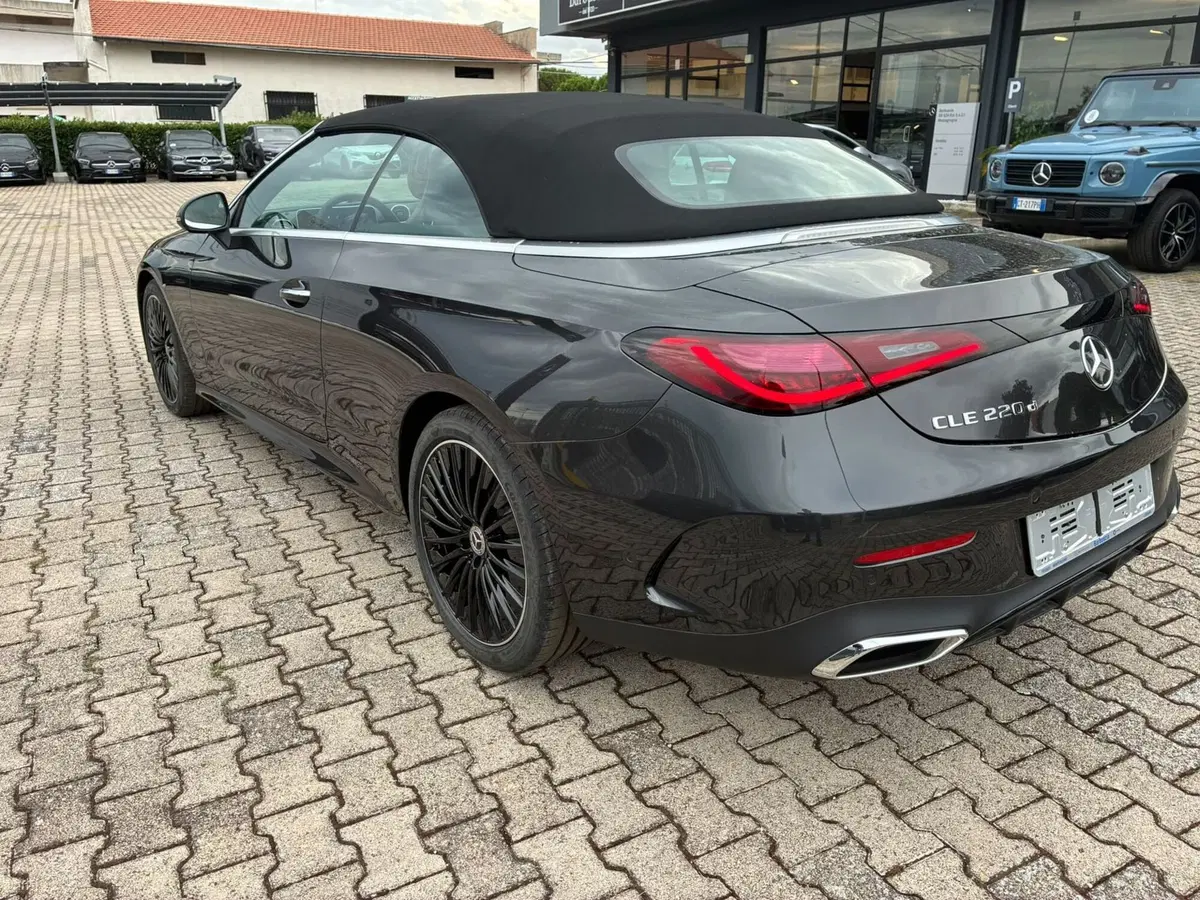 Mercedes-Benz CLE Cabrio nuova a Chieti (4)