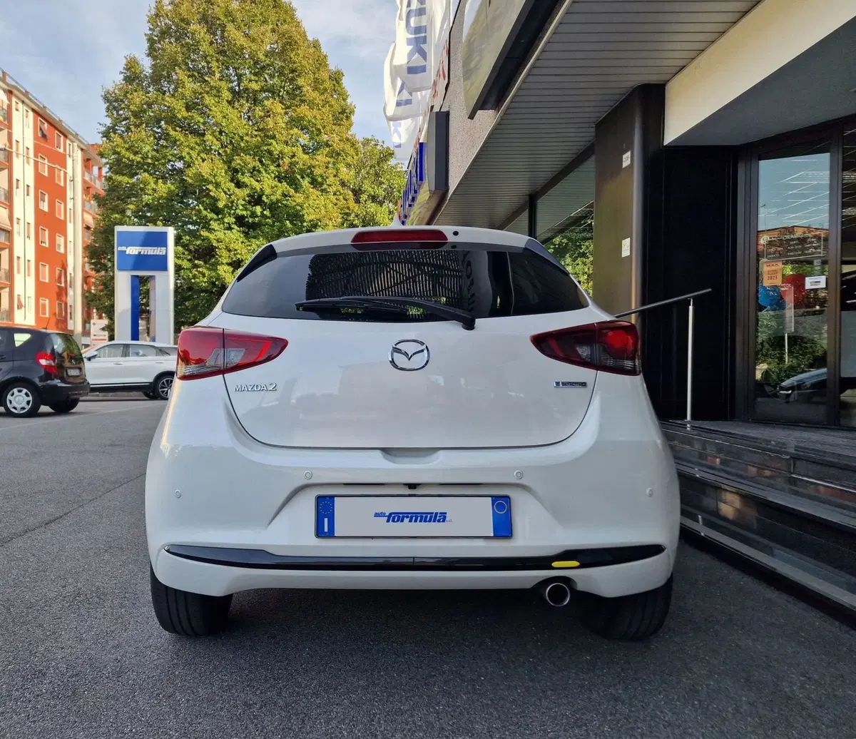 Mazda Mazda2 Hybrid usata a Milano (5)