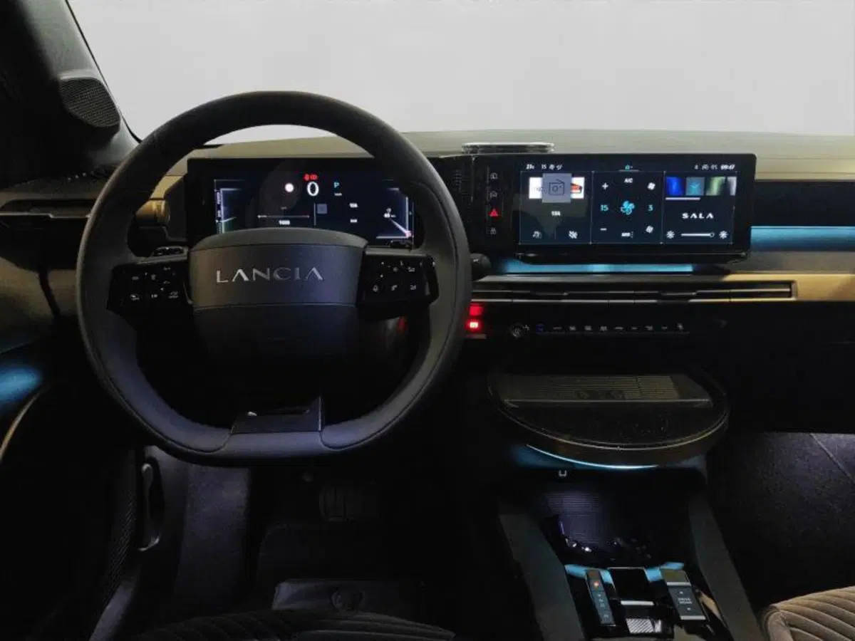 Lancia Ypsilon usata a Genova (11)