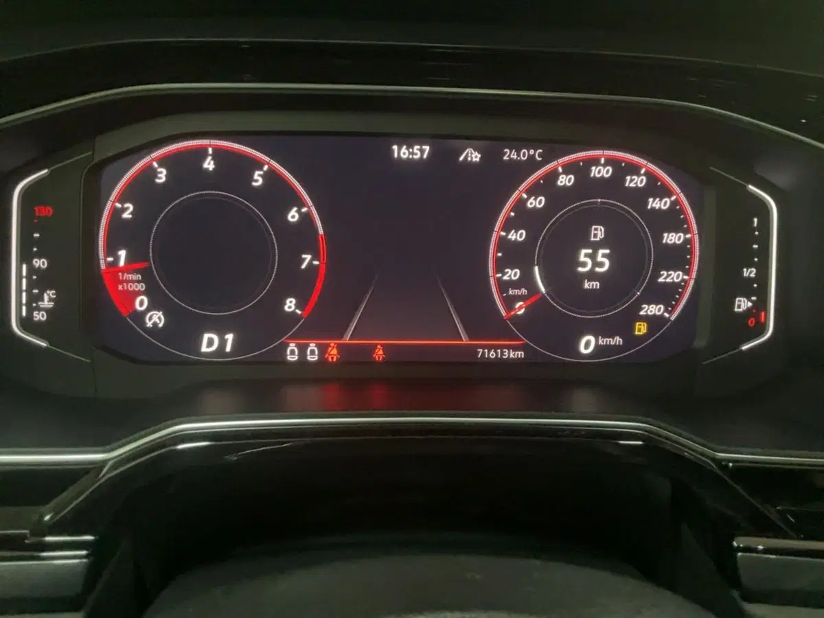 Volkswagen Polo usata a Como (8)