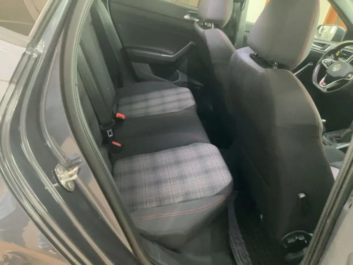 Volkswagen Polo usata a Como (9)