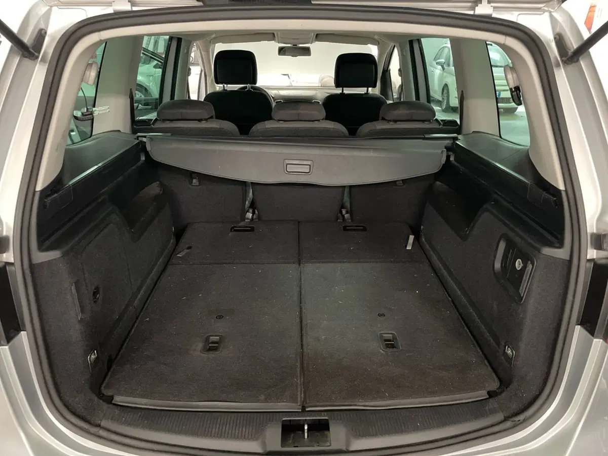 Volkswagen Sharan usata a Macerata (7)